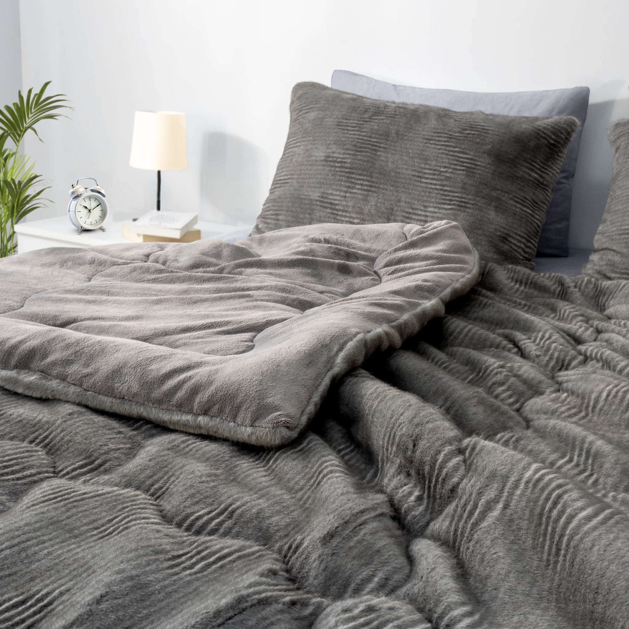 Fur Collection - Elbadrawi Home