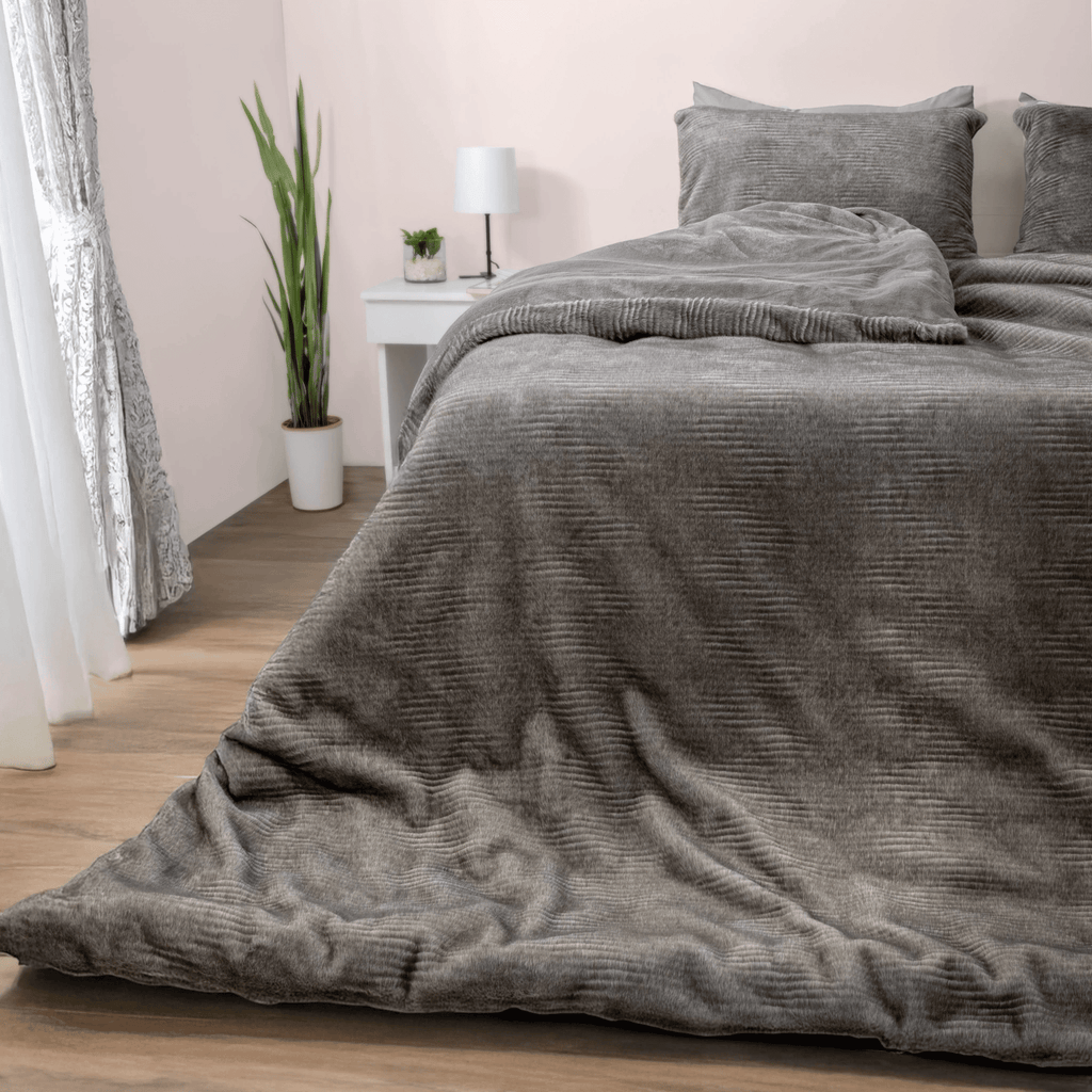 2 - in - 1 Fur Duvet Cover/Blanket Set - Elbadrawi Home