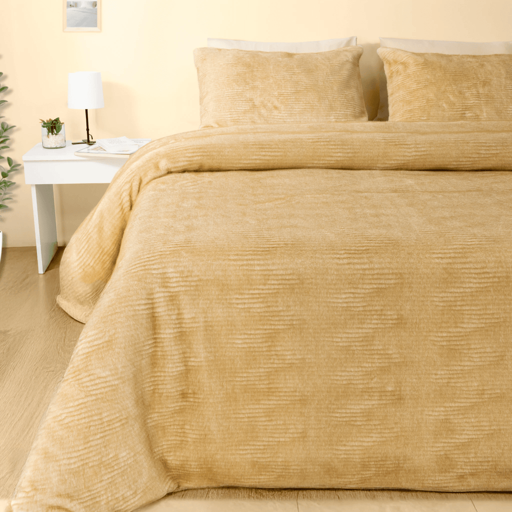 2 - in - 1 Fur Duvet Cover/Blanket Set - Elbadrawi Home
