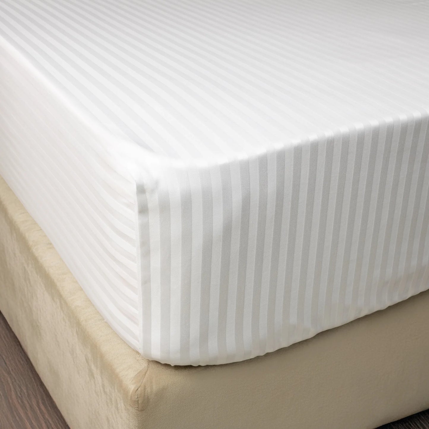 1000TC Classic Stripes Fitted Sheet Set