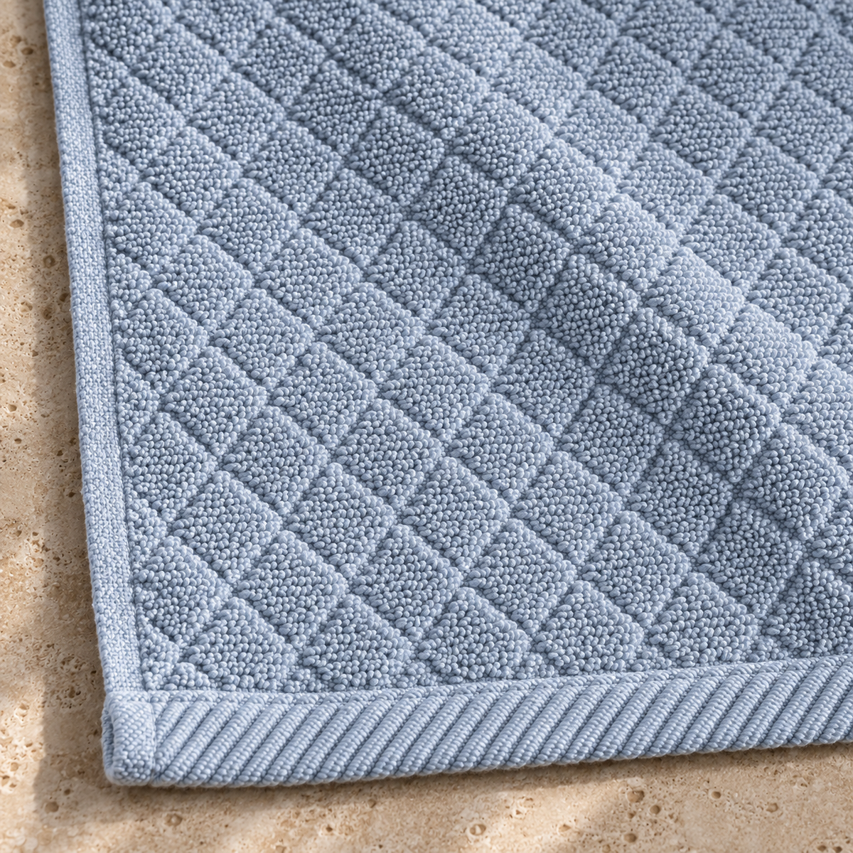Diamond bath mat, Aegean Blue, Bath Mat 50x80, Closeup Border