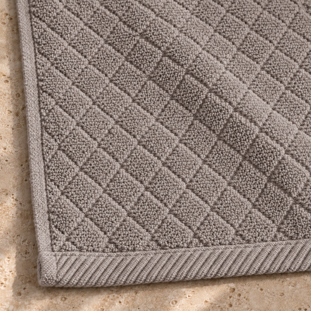 Diamond 900 GSM Bath Mat 50x80 cm in Cafe - Closeup Border