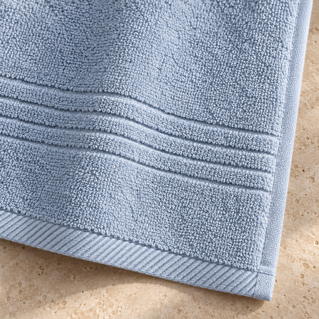 Essential 550 GSM Bath Sheet 90x160 cm in Aegean Blue - Closeup Border