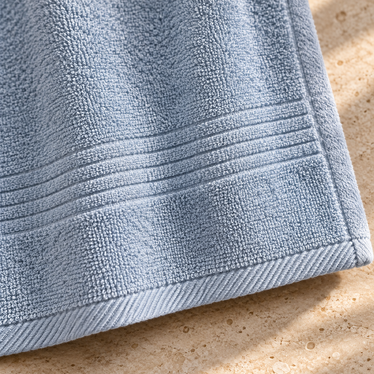 Essential towels, Aegean Blue, Bath Towel 70x140, Closeup Border