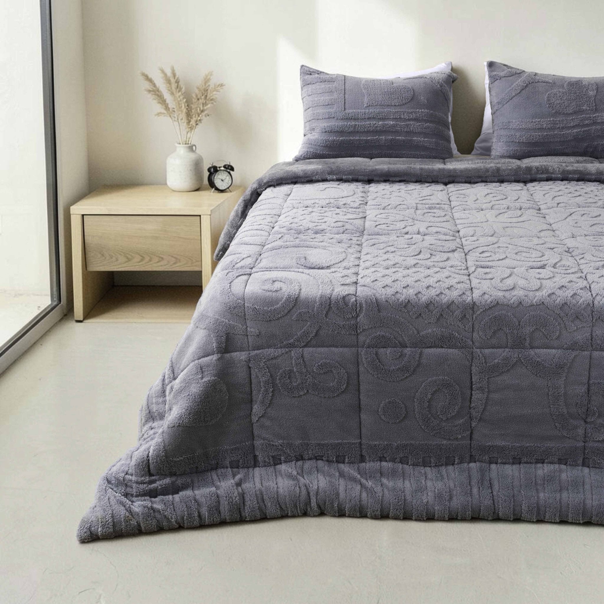 Jacquard Mink Fur Double - Face Comforter Set - Elbadrawi Home