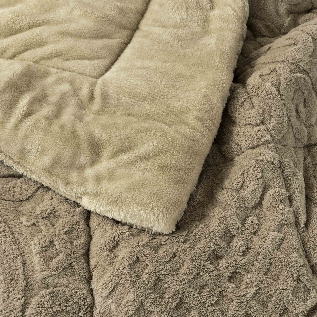 Jacquard Mink Fur Double - Face Comforter Set - Elbadrawi Home