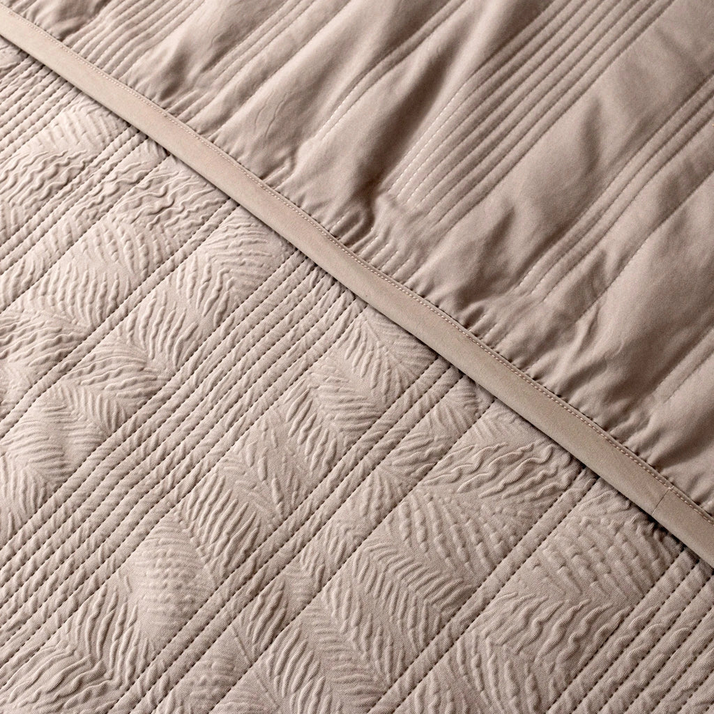 Jacquard Quilt Set - Elbadrawi Home
