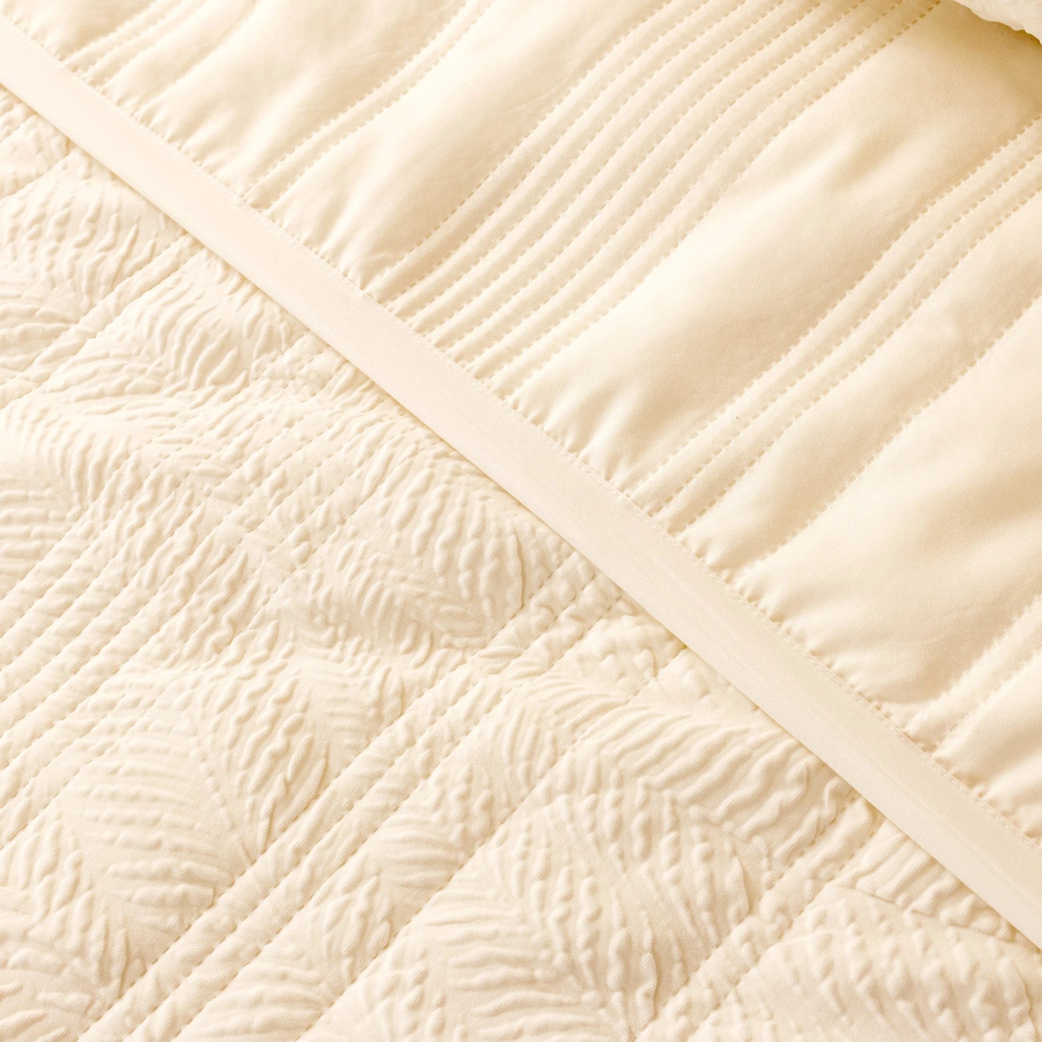 Jacquard Quilt Set - Elbadrawi Home