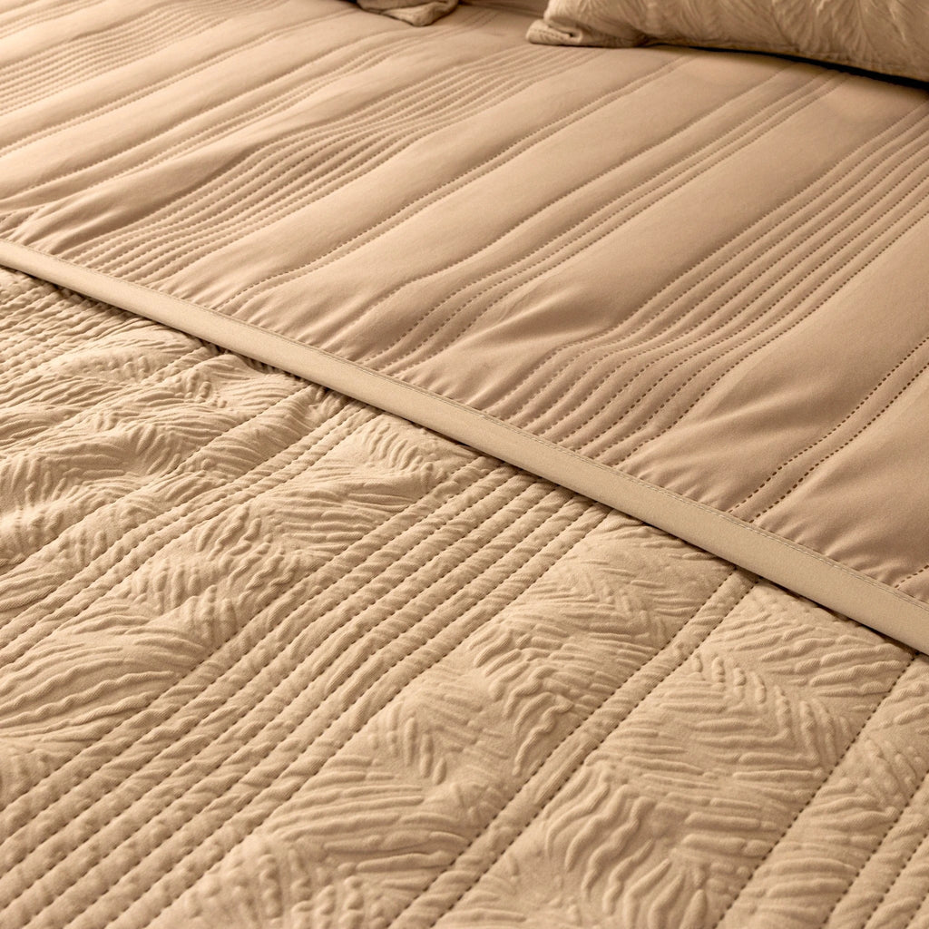 Jacquard Quilt Set - Elbadrawi Home