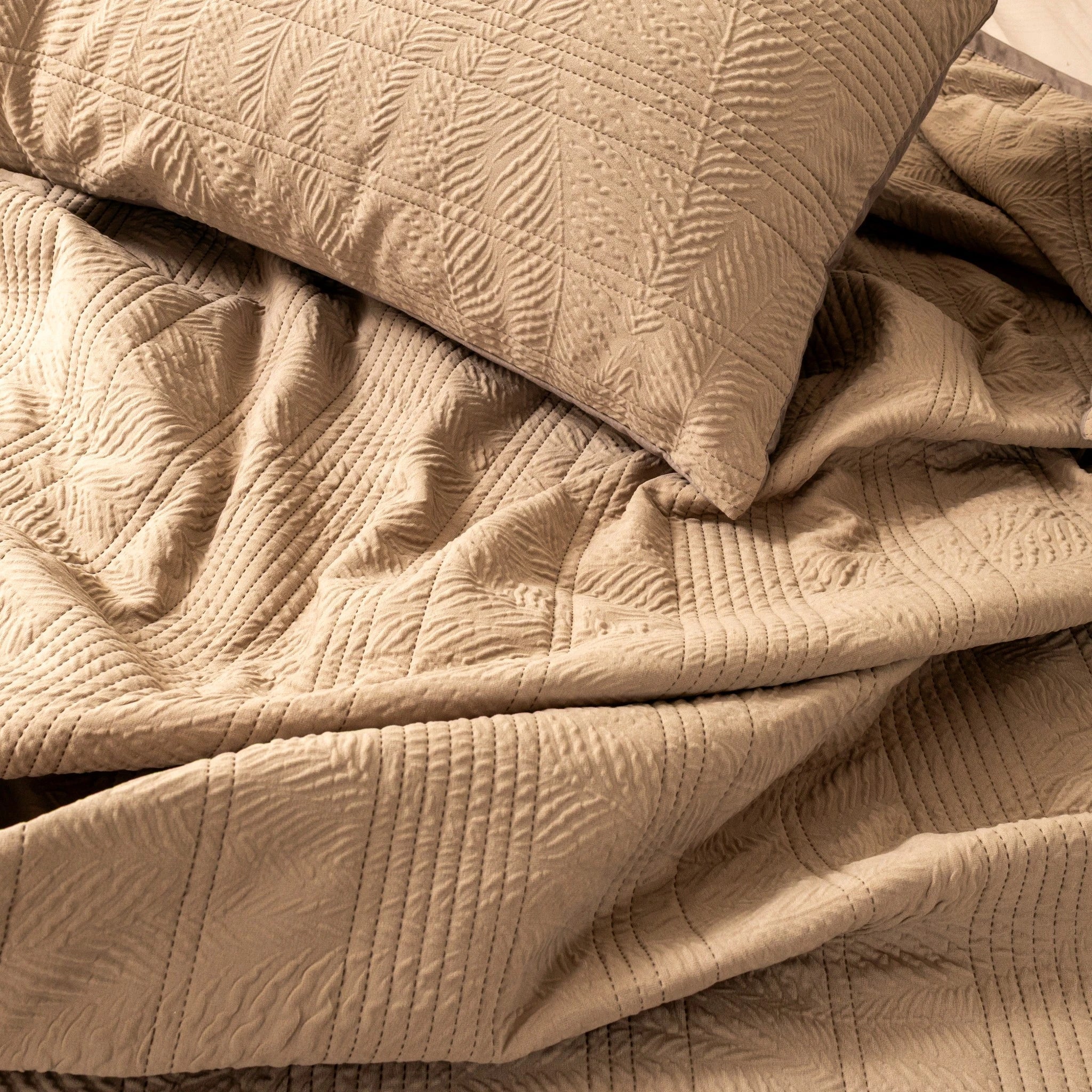 Jacquard Quilt Set - Elbadrawi Home