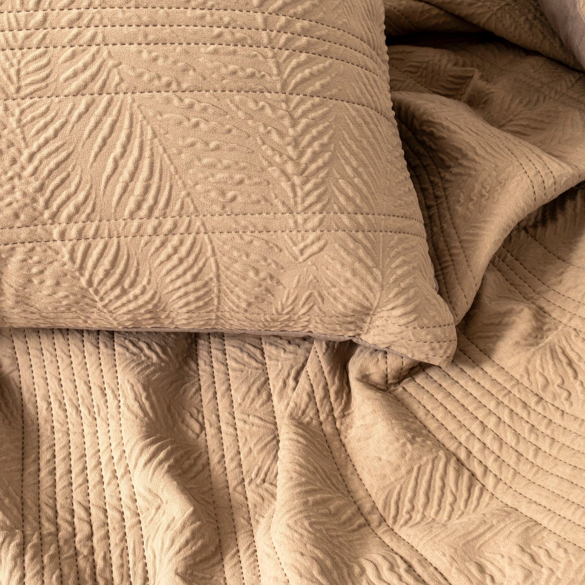Jacquard Quilt Set - Elbadrawi Home