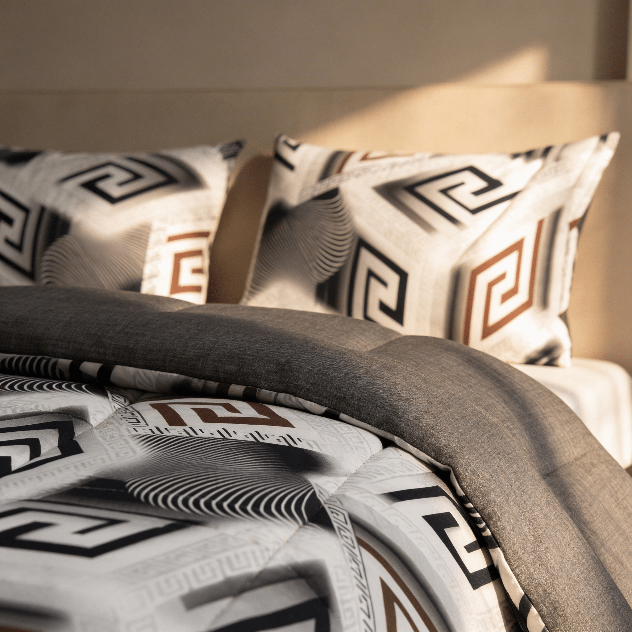 Kubik Tencel King Comforter Set - Elbadrawi Home
