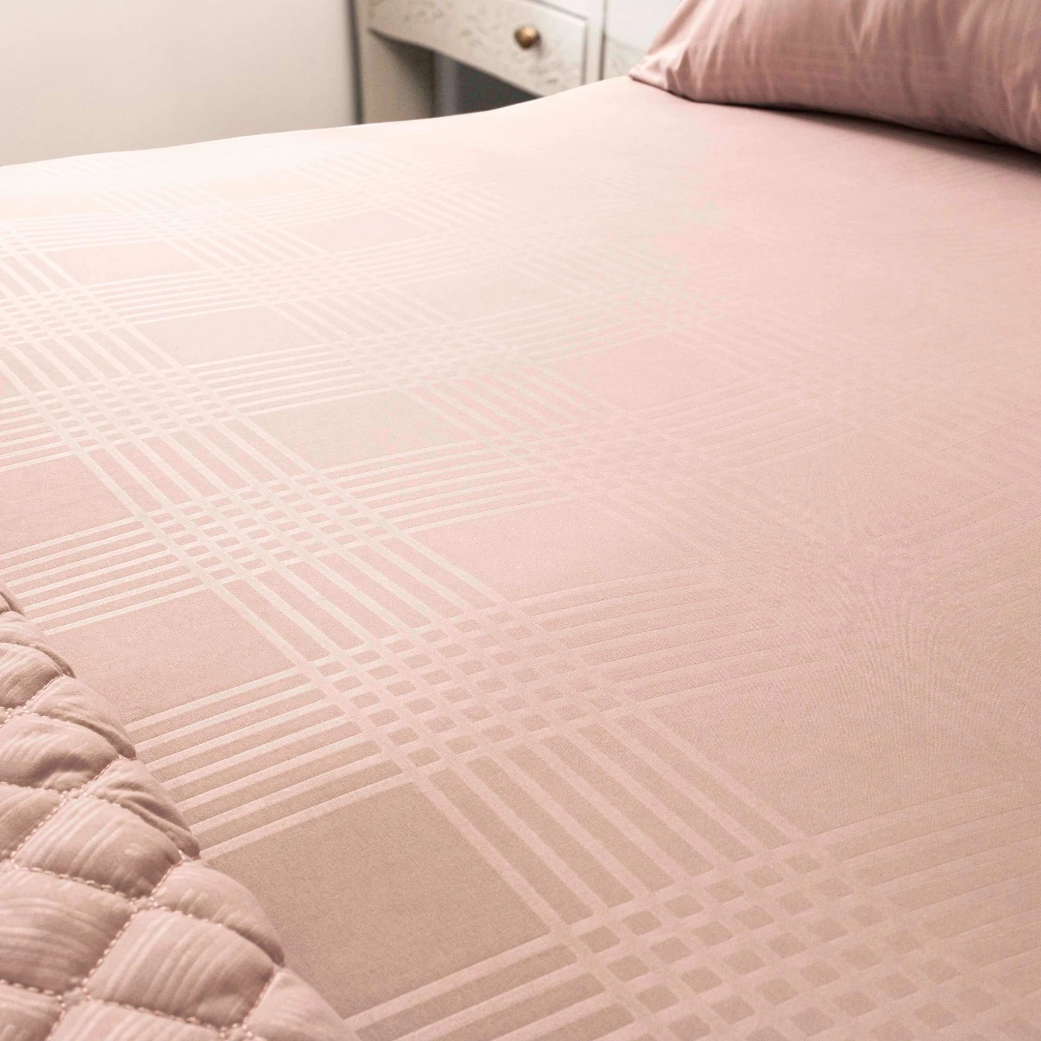 Luxury Fitted Sheet Set (Gridline) - Elbadrawi Home
