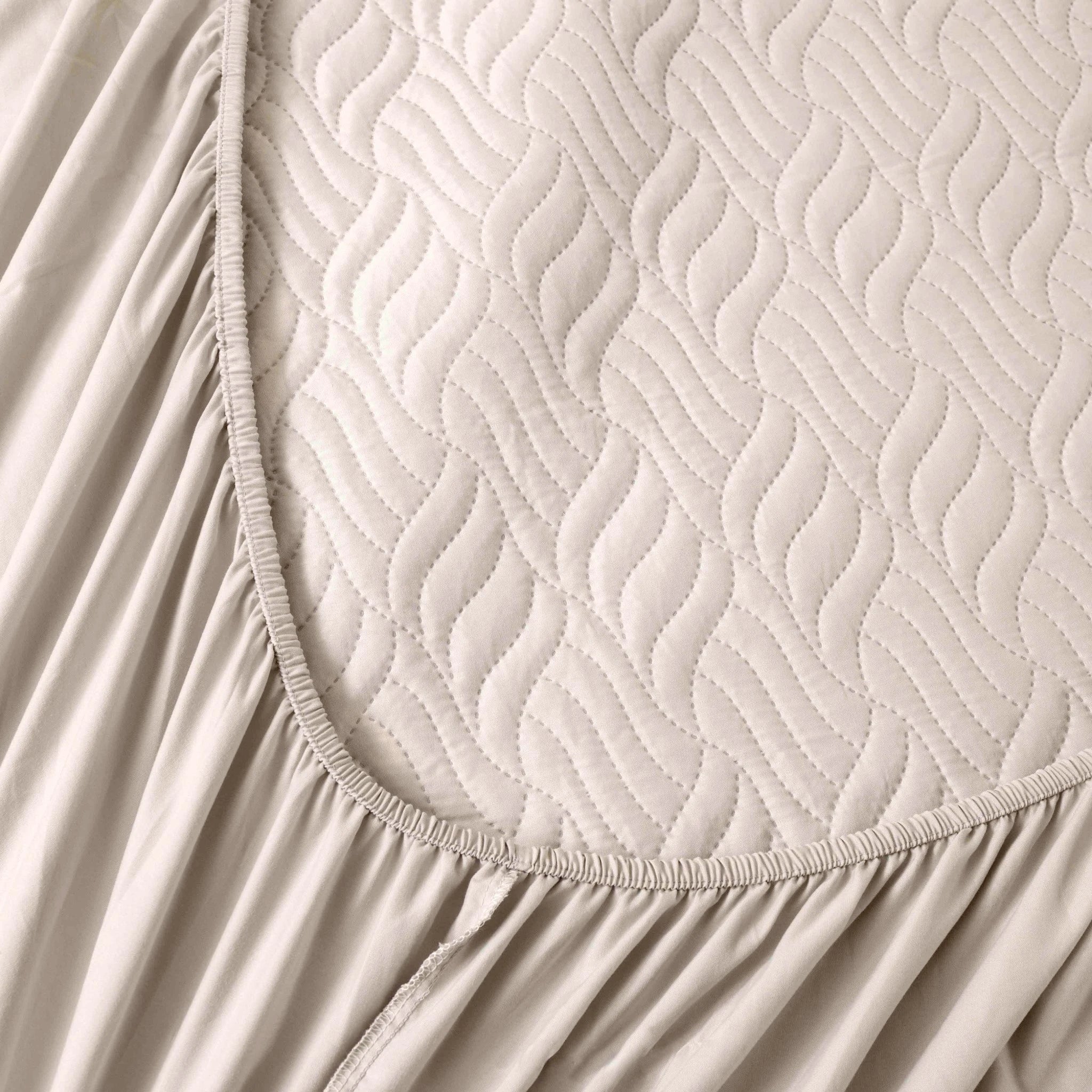 Quilted Fitted Sheet Set (Water - Resistant) - Elbadrawi Home