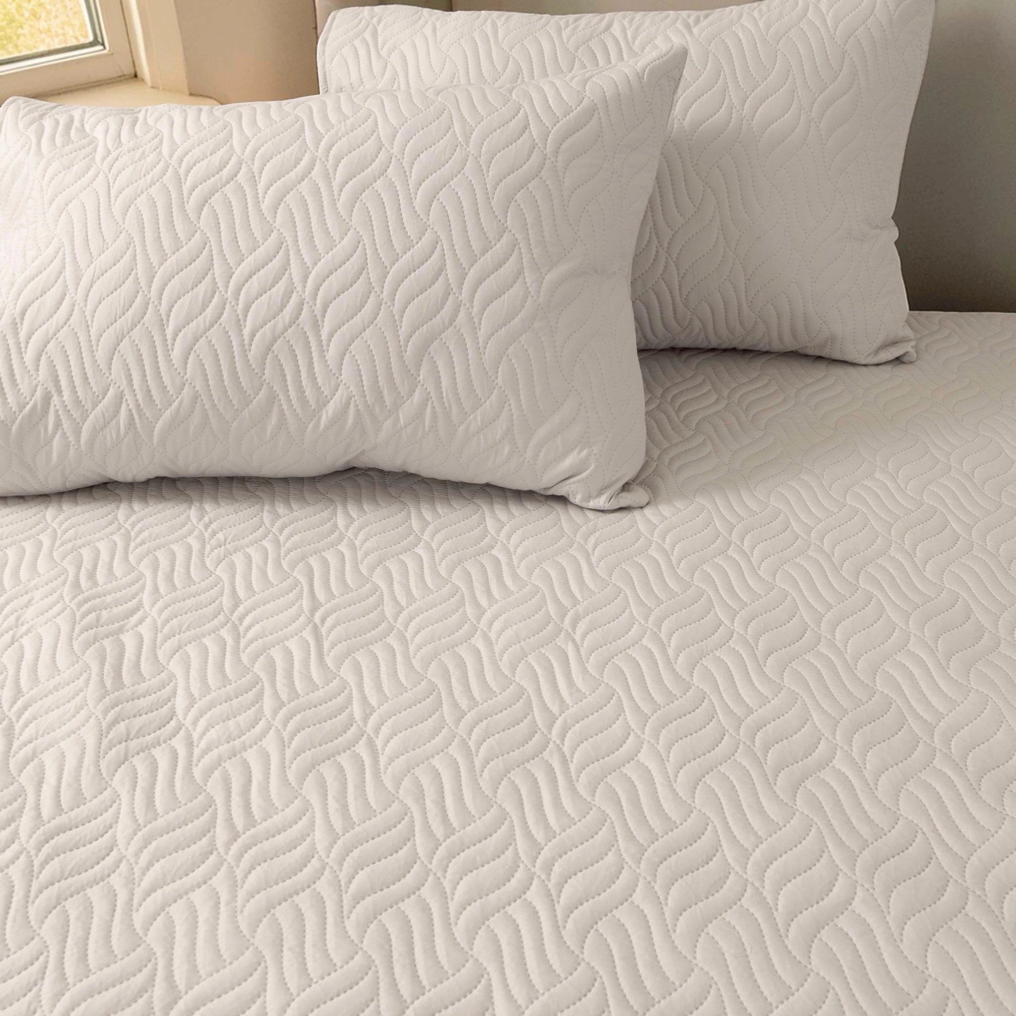 Quilted Fitted Sheet Set (Water - Resistant) - Elbadrawi Home